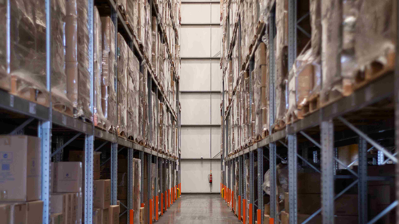 Go-Pak deploys Stretch robot to accelerate warehouse handling