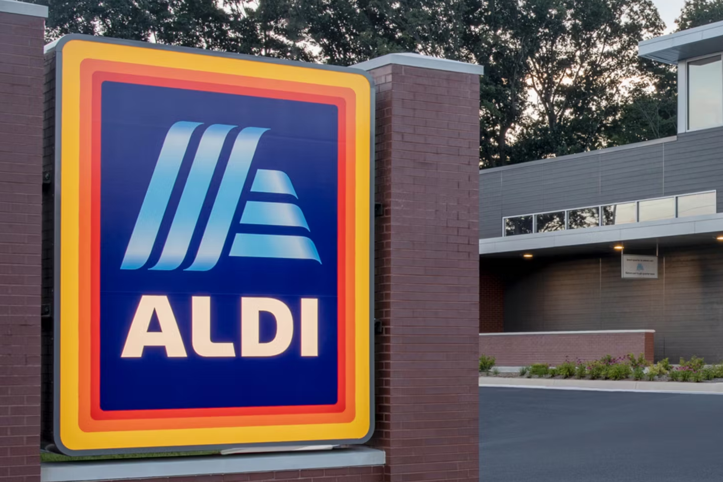 ALDI US expands private-label ingredient restrictions
