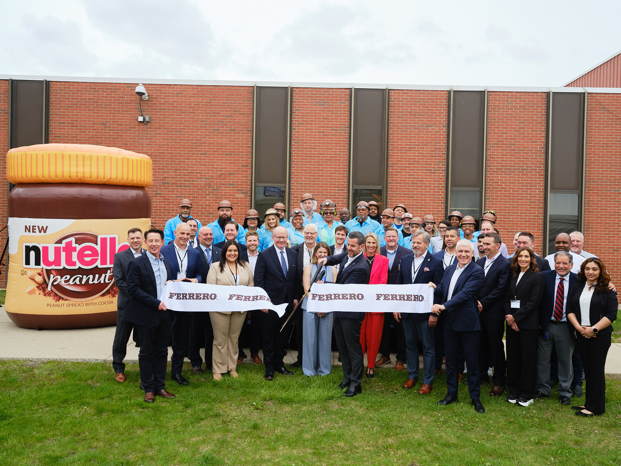 Ferrero opens m Nutella Peanut line in Illinois
