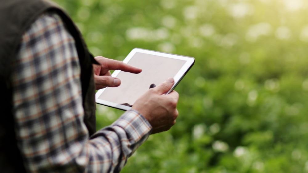 Digital divide persists across Europe’s farms
