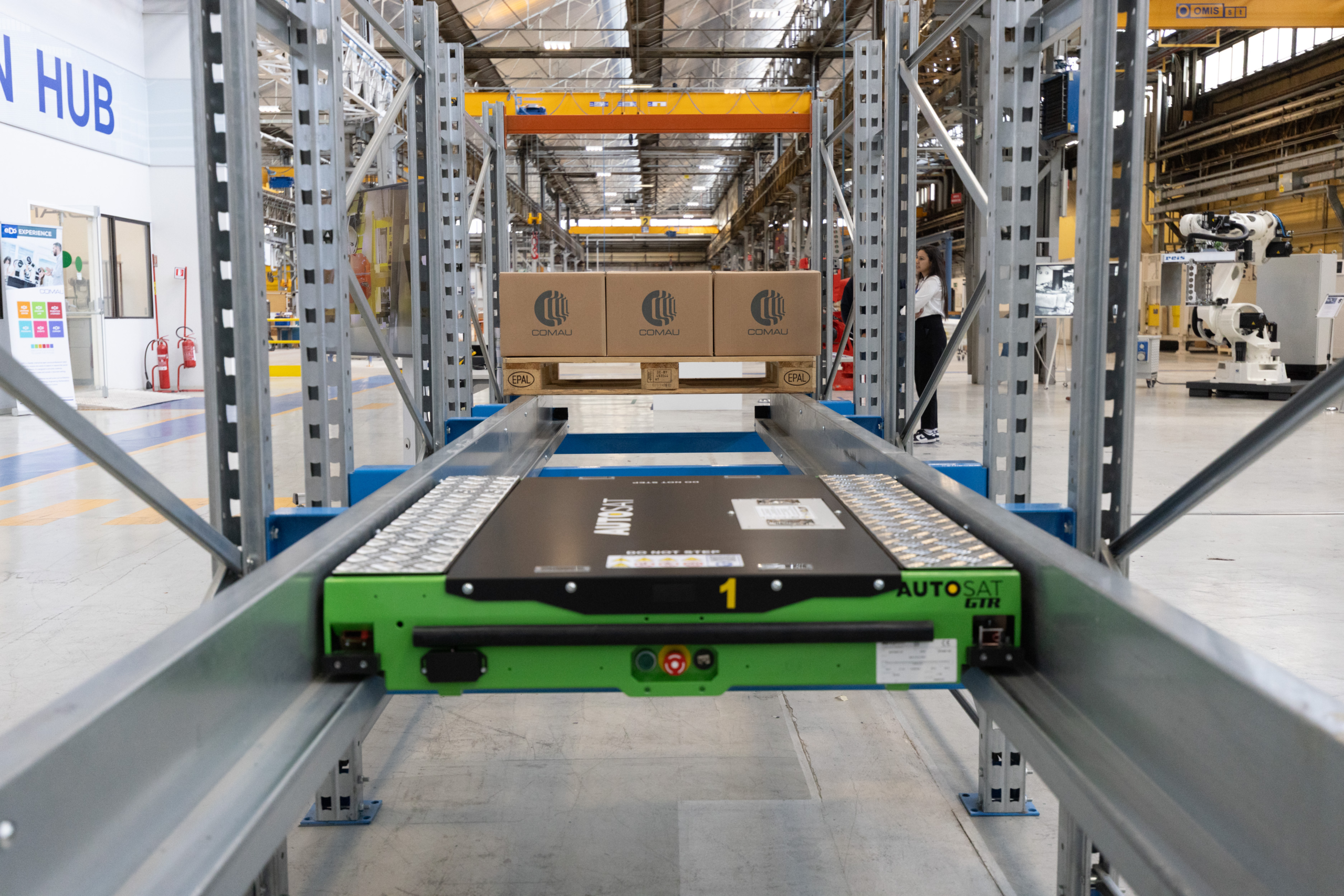 Comau launches Hygienic Oil robots for food handling Comau launches Hygienic Oil robots for food handling