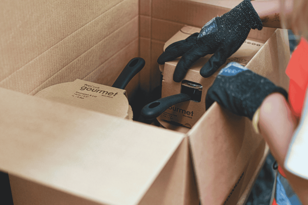 Packaging software targets material and empty space